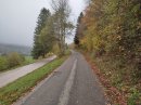 GR145, le long de la N57 (qui est à droite)